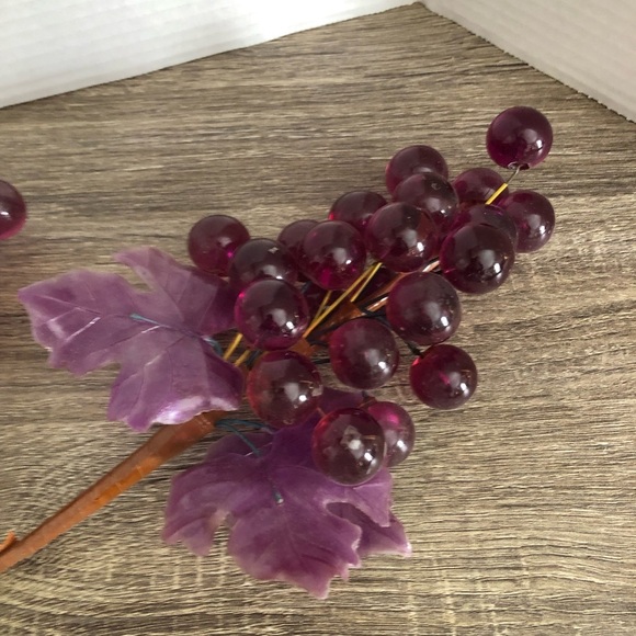 Vtg Lucite Grape Clusters - Picture 3 of 15